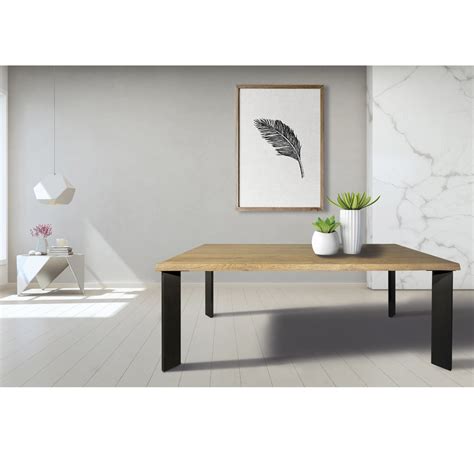 Table in debarked plated oak and metal legs