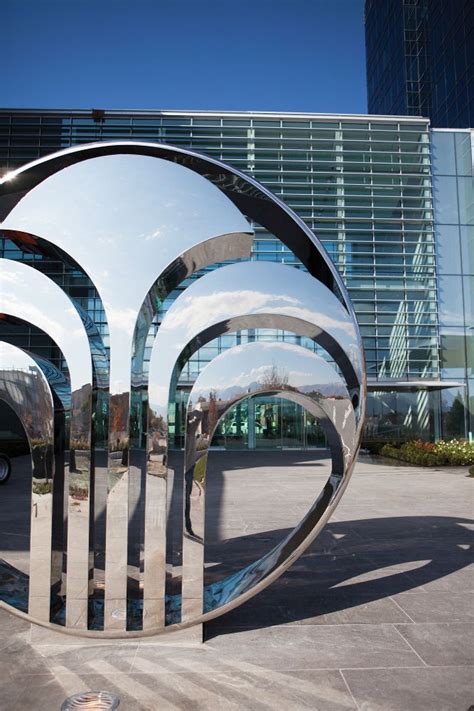 Nu Skin Office Photos