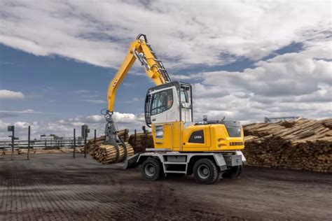 Liebherr Showcases Machines at LIGNA 2025 for Timber Industry