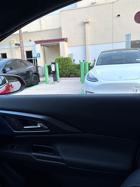Coral Springs Gymnasium | Coral Springs, FL | EV Station