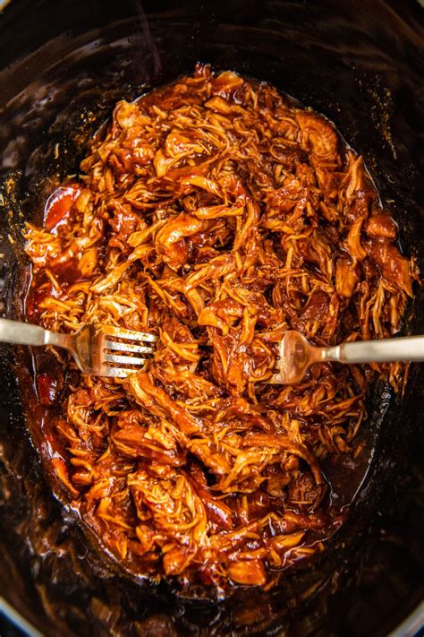 Crockpot BBQ Chicken | Easy Dinner Ideas