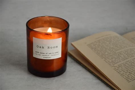 Oak Room Woodwick Candle – Armatuer