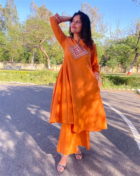 Noor Linen Co-ord Set – Label Phooldei