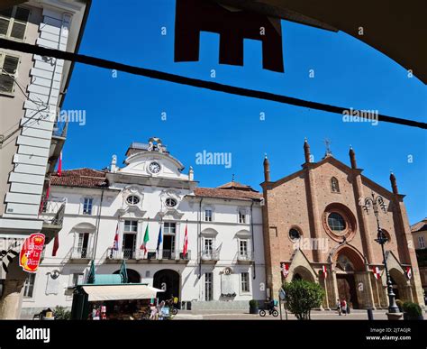 Piazza San Secondo is in the heart of Asti with the Collegiate Church ...