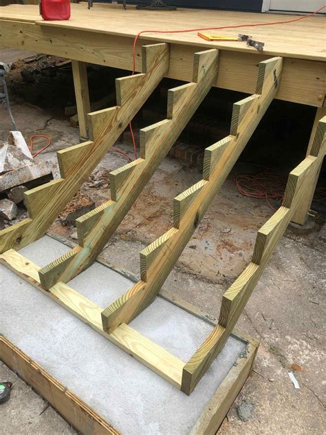Building A Deck Landing Cantilevered Deck Support Blocking Stairs