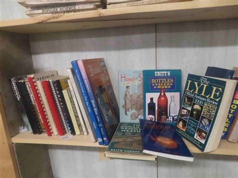 25 Antique Reference/ Price Books