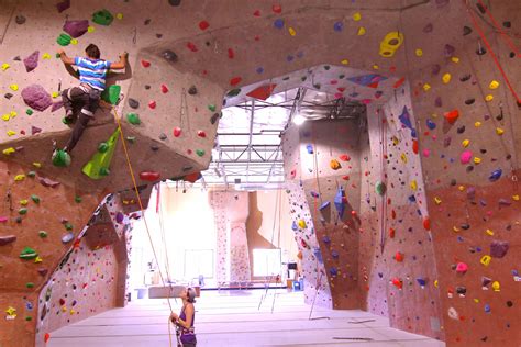 Indoor Rock Climbing in Frisco at Canyon's Rock Climbing Gym