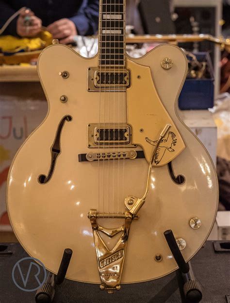 Gretsch White Falcon 1975 White Guitar For Sale InstrumentShoppen