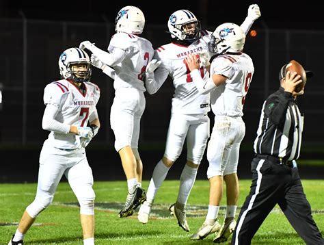 2A High School Playoff Football: Mark Morris to host Black Hills Saturday