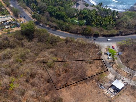 Sol y Mar Residential Lot in El Sunzal - International Surf Properties