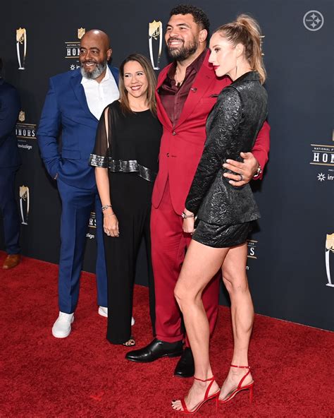 Pittsburgh Steelers on Twitter: "Cam and the fam have arrived 🤩 📺: # ...