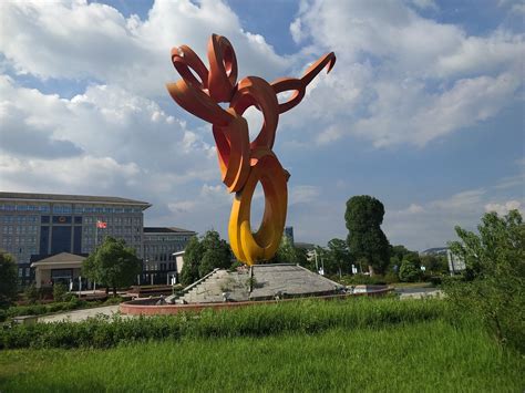 【案例】郑州不锈钢雕塑厂家（图）|纯艺术|雕塑|雕塑设计生产厂家 - 原创作品 - 站酷 (ZCOOL)