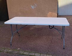Image result for Une Table Plastique