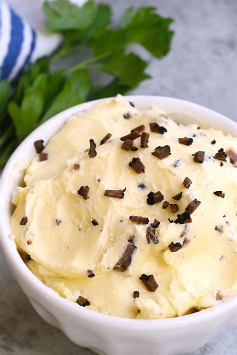 Truffle Butter Recipe (Using Black Truffles or White Truffles) - TipBuzz