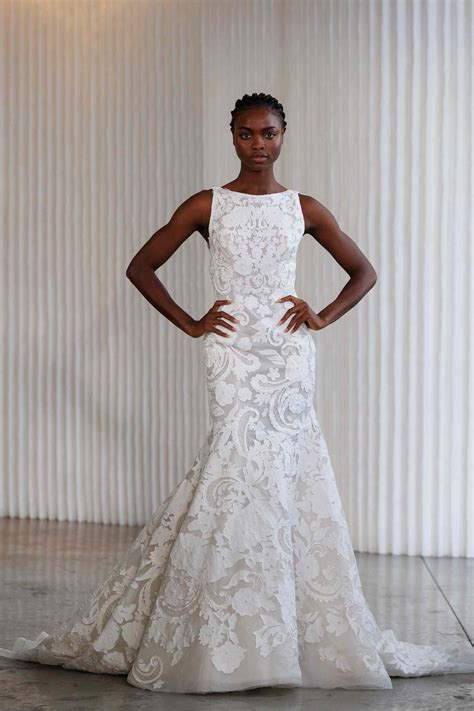 Lace wedding dress online