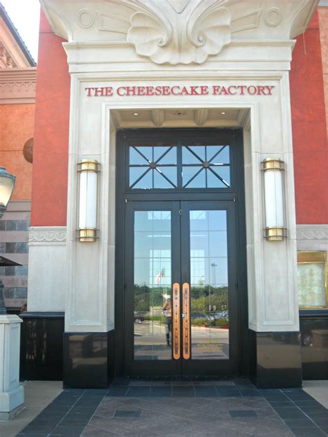 SteakNPotatoesKindaGurl: Restaurant Review : Cheesecake Factory at Kenwood Mall