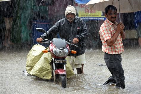 Heavy rains cripple Mumbai, again! - India Today