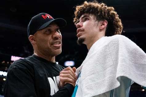 LaVar Ball Says 'Hell No' to LaMelo Joining Lakers after They Traded ...