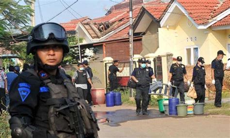 Indonesia detains British woman on terror suspect list - World News