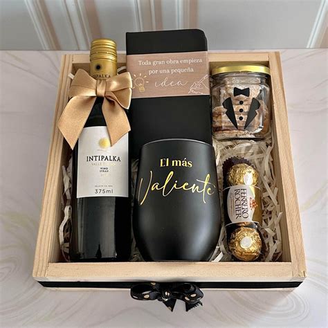 DESAYUNOS Y REGALOS SORPRESA 🎁 | Gift box design, Groomsman gifts ...