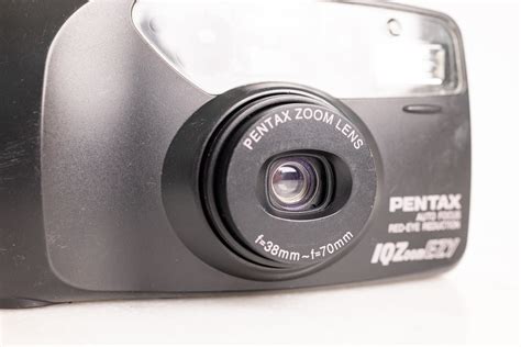 Pentax IQ Zoom EZY Autofocus Point and Shoot 35mm Film Camera — F Stop ...