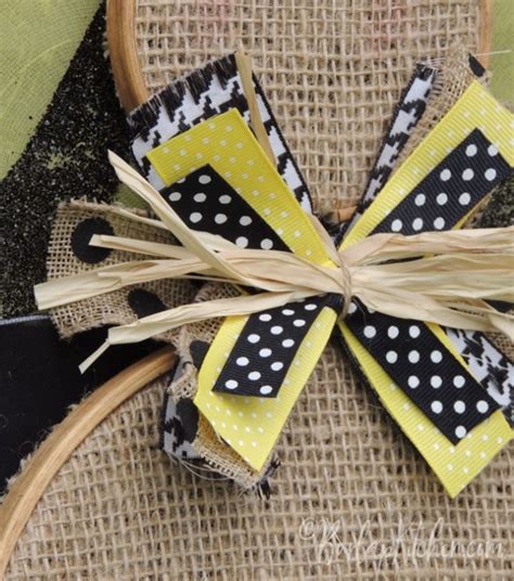 How to Make a Bumble Bee House 的图像结果