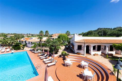 HOTEL BAIA DEL CAPO (Santa Maria, Calabria, Italy) - Hotel Reviews ...