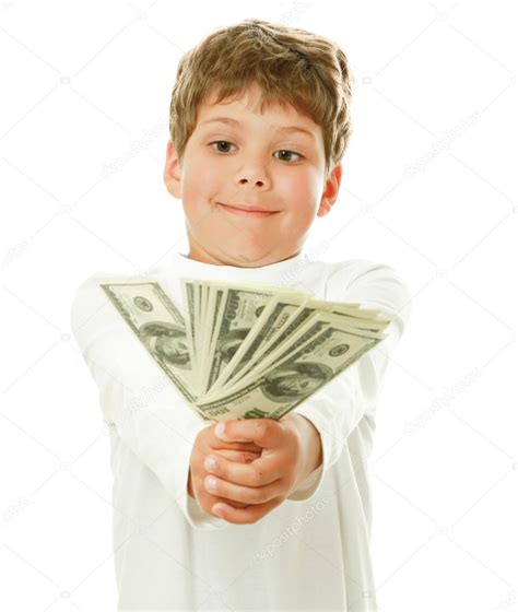 小男孩举着钱给女生,男孩用钱收买女生玩 - 伤感说说吧