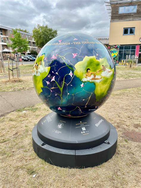 Green Globe Art 的图像结果