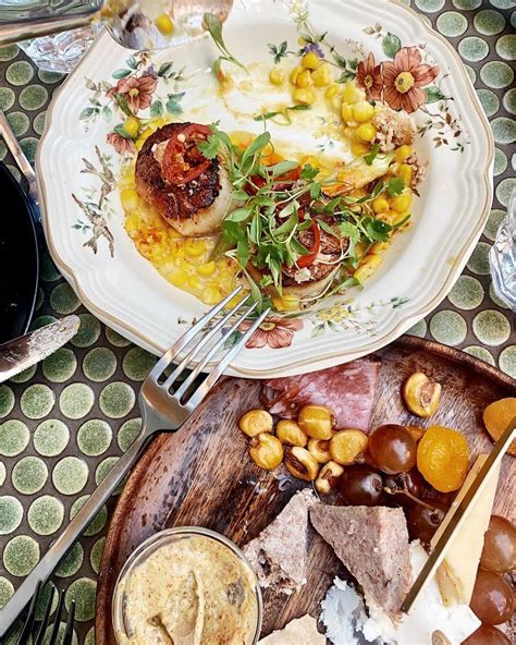 12 Best Pasadena Restaurants To Eat At In 2024 (+ What To Order)