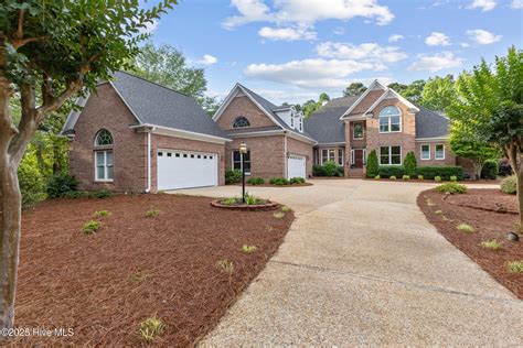 8700 Thornblade Circle