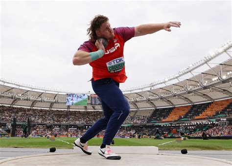 Track and Field 的图像结果