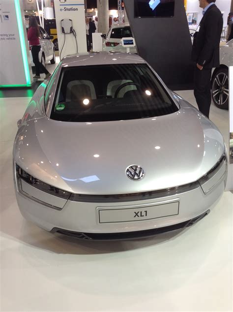 Volkswagen XL1 (VIDEO & PICS) | CleanTechnica