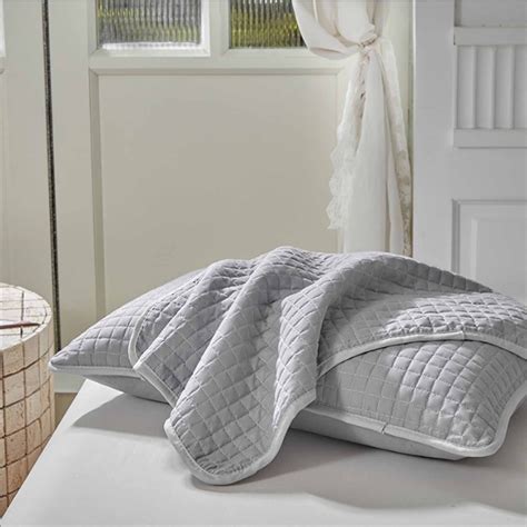 King Pillow Shams , Large 29.13"x18.89" Decorative Grey Pillow Covers ...
