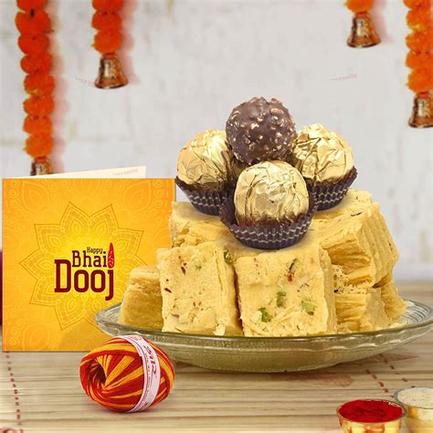 Buy | Delicious Dry Soan Papdi & Ferrero Rocher Chocolate with Kalawa ...