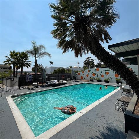 ORANGE TREE INN (Santa Barbara) - Motel Reviews, Photos, Rate ...