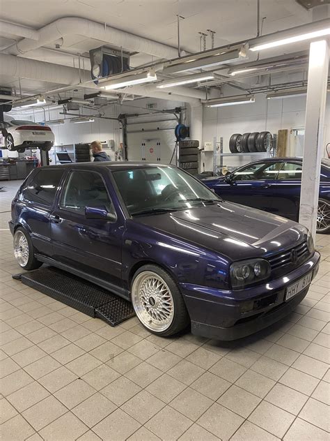 My first Golf, bought it for 1200 usd, vr6 syncro from 1997 thoughts ...