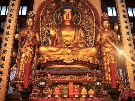 灵隐寺：被誉为我国佛教禅宗10大古刹之1，是杭州最早的古寺_寺庙