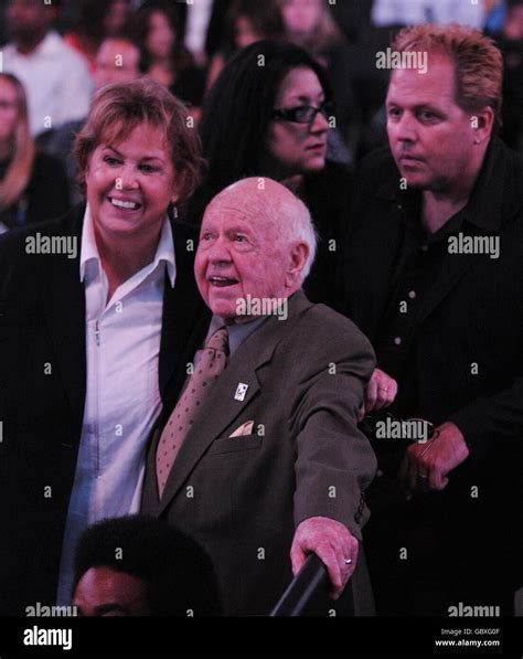 Michael Jackson Memorial Service Stock Photo - Alamy
