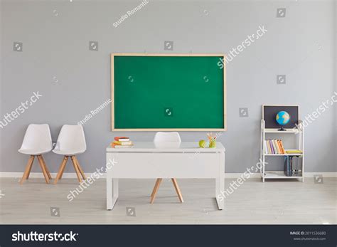 Classroom Desk 的图像结果