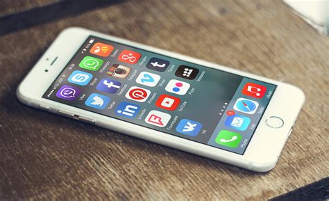 Mobile Operating System Software Examples 的图像结果