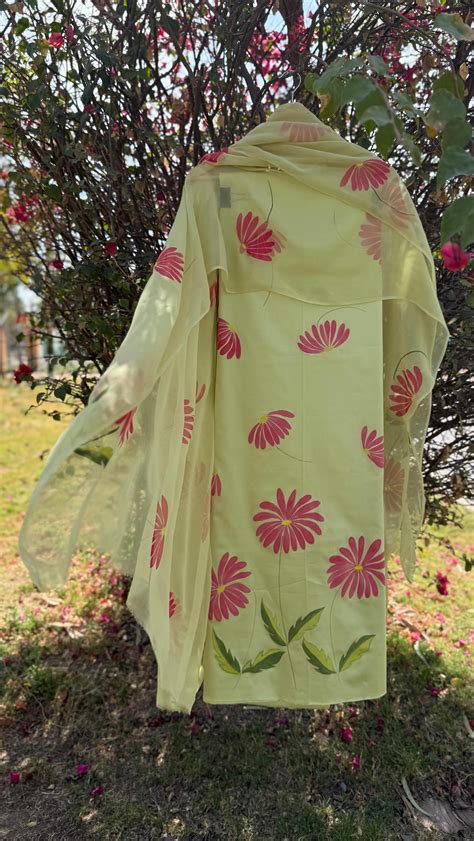 Karam Jeet Uppal on Instagram: "Suit painting Fabric painting Acrylic ...