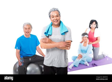 Elderly Exercise 的图像结果