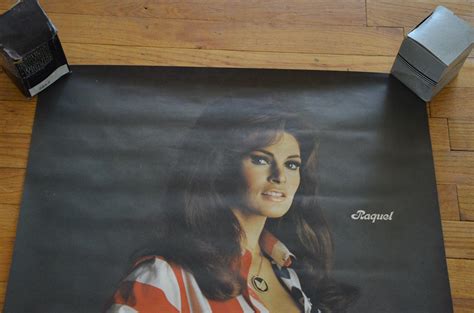 RARE ORIGINAL 1971 Vintage Raquel Welch AMERICAN FLAG Poster 36x24 Orig ...