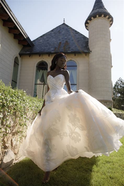 Wedding Dresses in the Greater Minneapolis St. Paul Area | Bridal Accents Couture