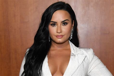 Demi Lovato - Getinfolist.com