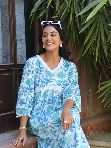 White Tropical Print Cotton Midi Dress with Lace Details – Saffron Threads