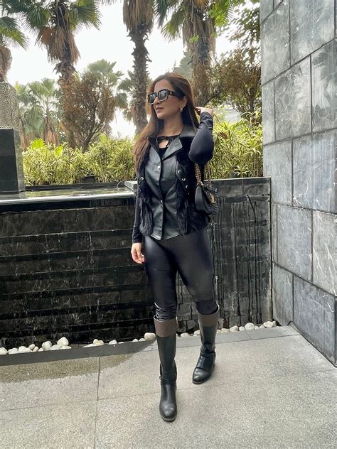 San fran vest jacket (Black) – Gauri Designer Apparels