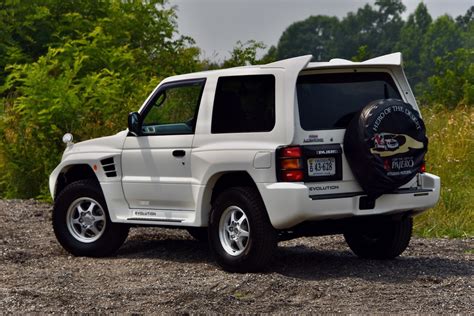 1997 Mitsubishi Pajero Evolution Review: A Rally Car, Except It's a Truck