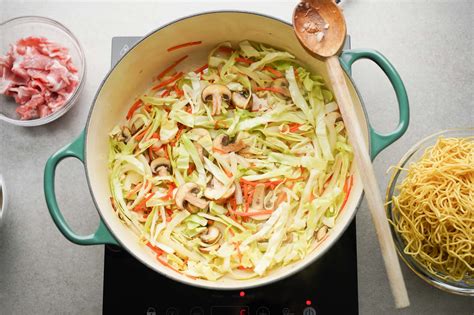 Homemade Yakisoba Sauce Recipe (Step By Step Photos!) - Hungry Huy